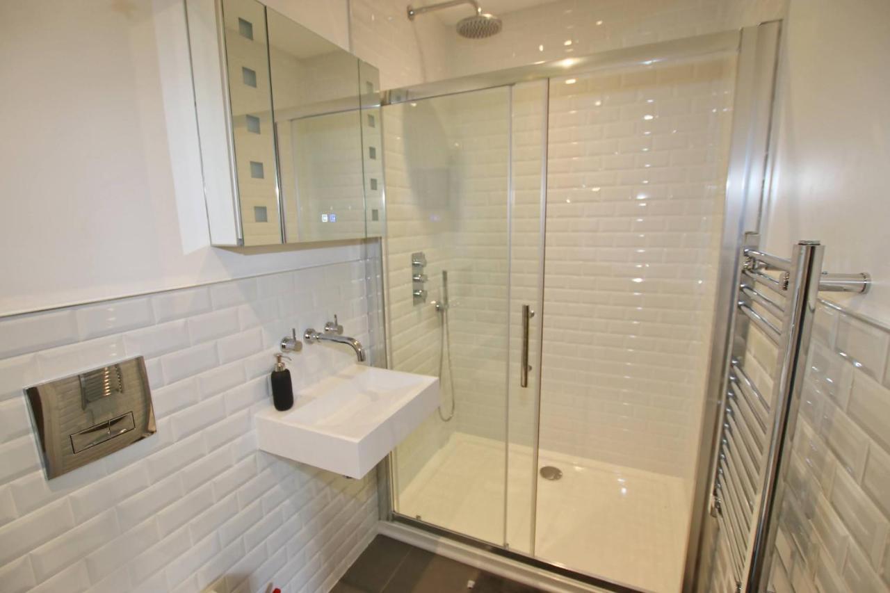 Modern Home For Small Groups By Stones Throw Apartments - Free Parking - Sea View Вётинг Экстерьер фото